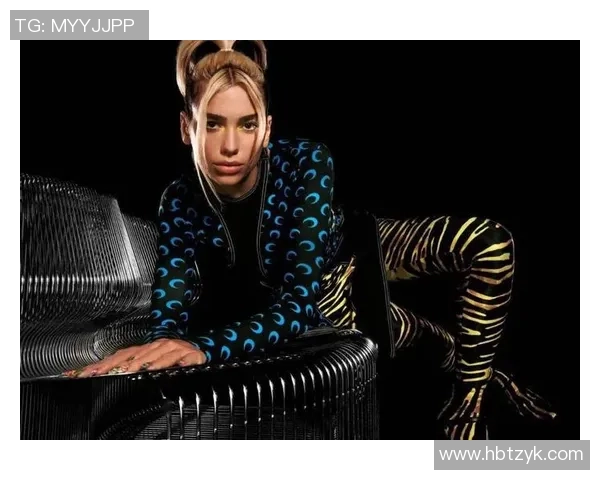 啪姐与足球明星的奇妙邂逅揭开了运动与时尚的完美融合之旅